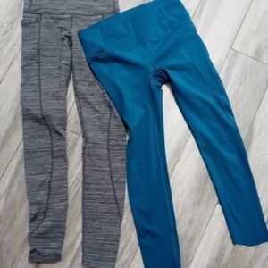 Athleta set of 2 pair of Activewear Athletic yoga pants w media pocket